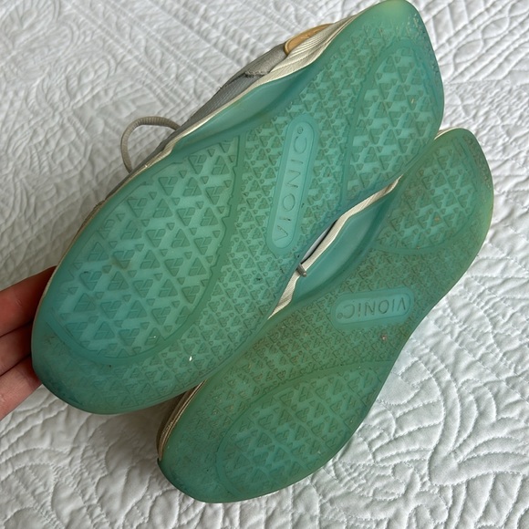 Vionic •6.5• Fearless Comfort Lace Up Sneakers Light Gray/Blue Mesh Suede - Picture 8 of 10